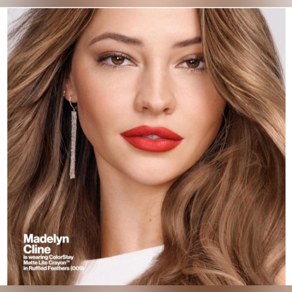 REVLON ColorStay Matte Lite Crayon Lipstick in Air Kiss - Picture 5 of 11